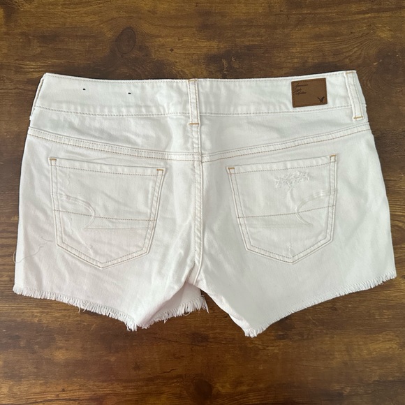 American Eagle Outfitters Stretch White Distressed Jean Shorts - Picture 2 of 2